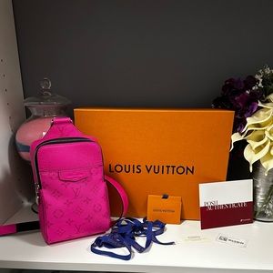 NEW Louis Vuitton Taigarama Outdoor Slingbag